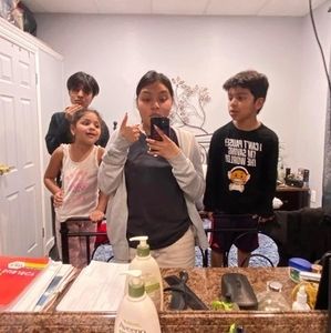 Meet your Posher, Obdulia